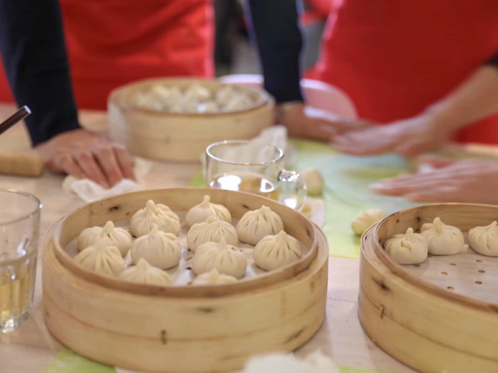 Shanghai Soup Dumpling Making Experience class photo 1